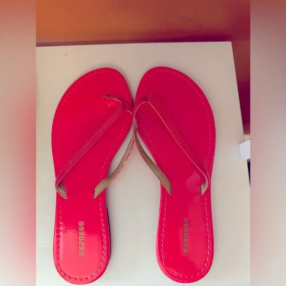 EXPRESS Flip-Flops in Hot PINK (NWOT) - Picture 1 of 7
